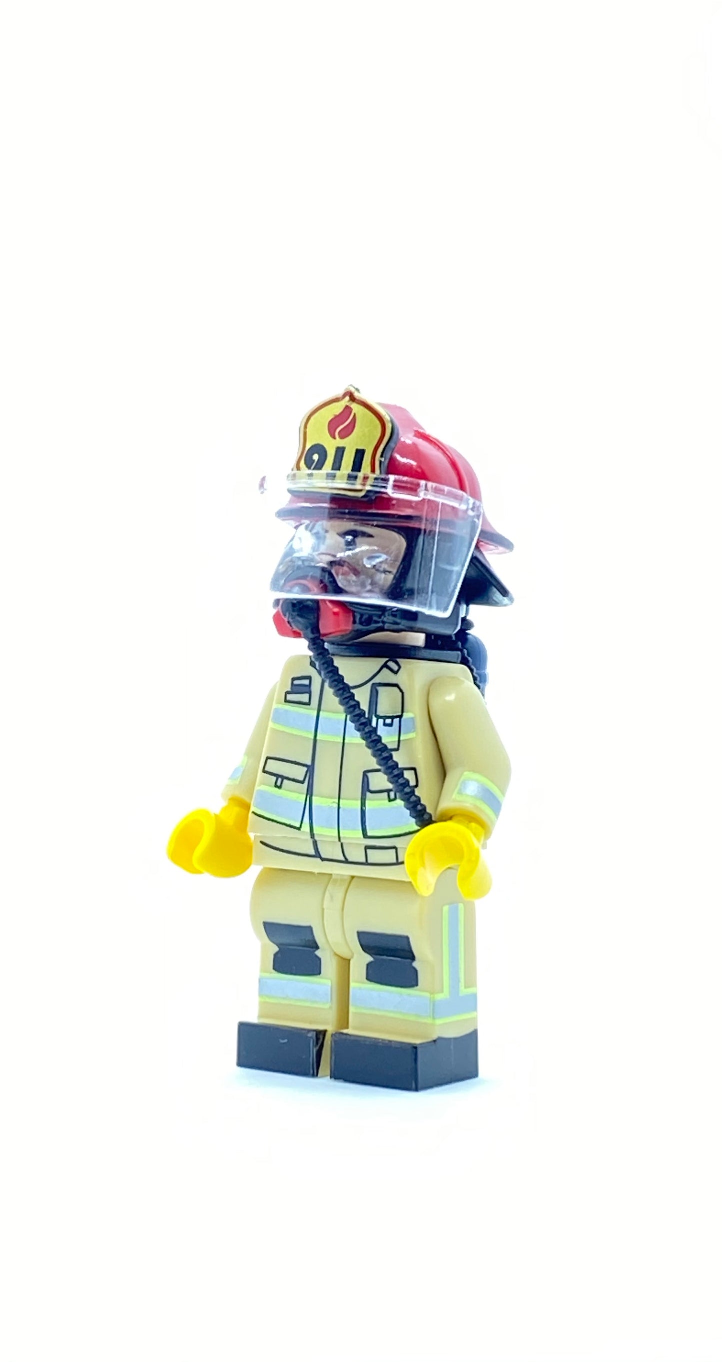 US Firefighter w/ Redhelmet